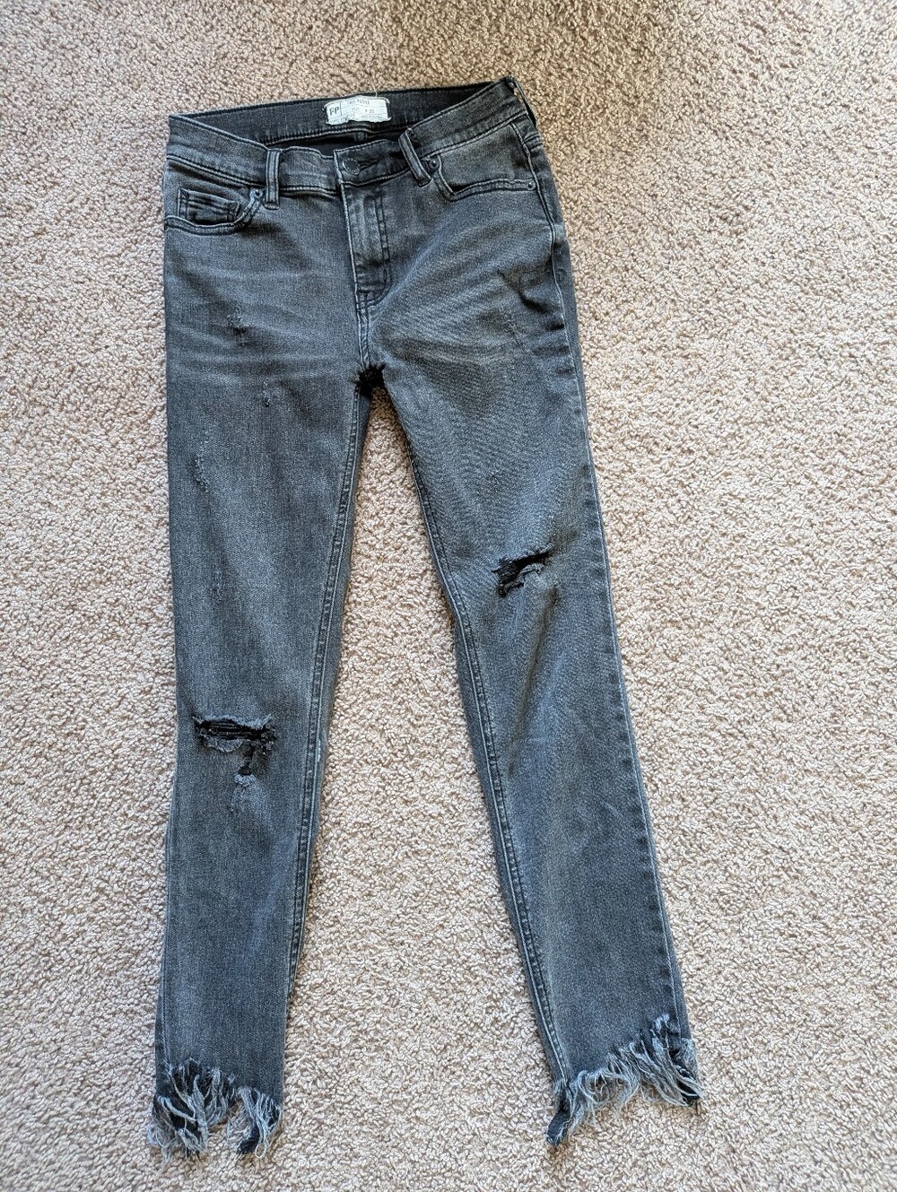 🖤 Free People Black Distressed Skinny Jeans
